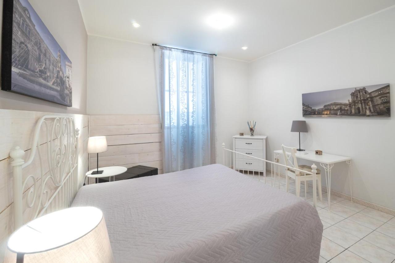 Syracuseapartments Il Piave Di Siracusa Appartamento Per 6 Persone Vicino Ad Ortigia A 200M Dal Mare Exterior foto